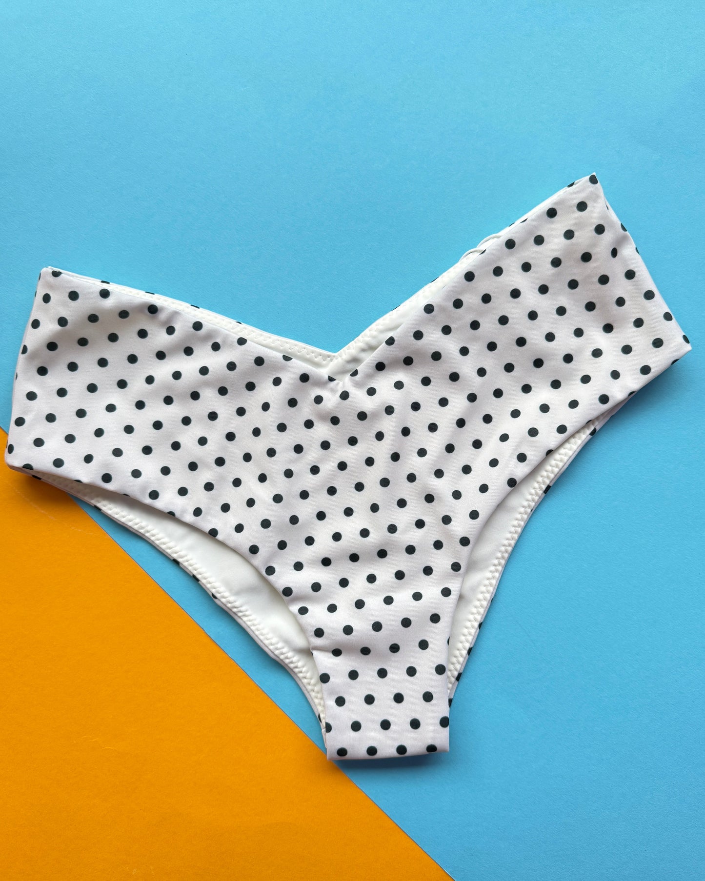 Belle Anna: Rae Cheeky Bottom - White Polka