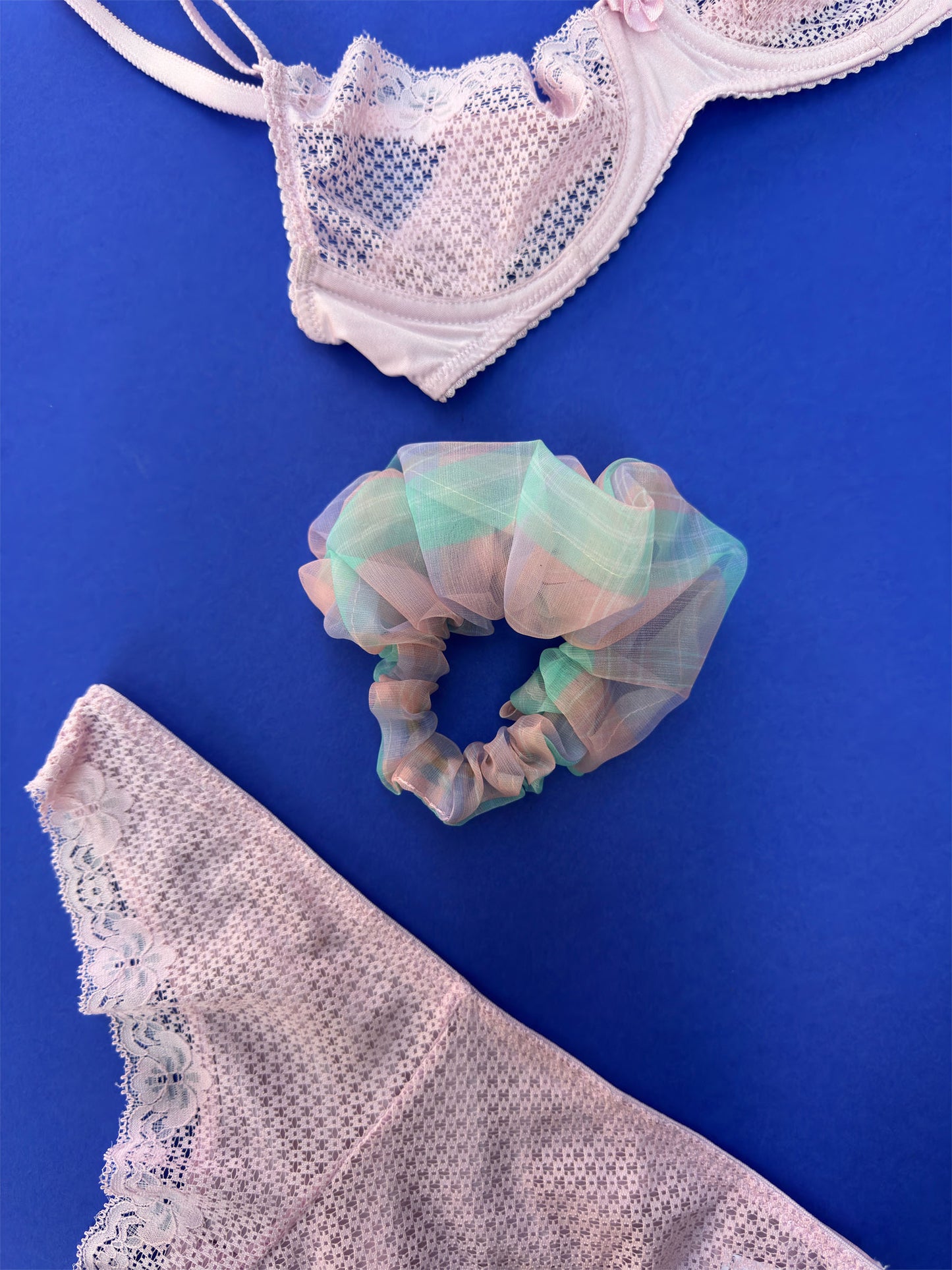 Izabel: Printed Tulle Scrunchie