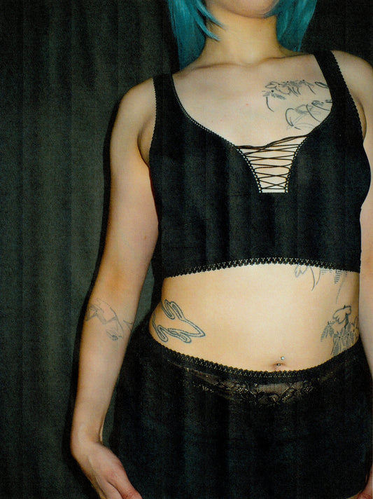 Kayleigh Peddie: Robbi Crop Lace Up Bra - Micro Black