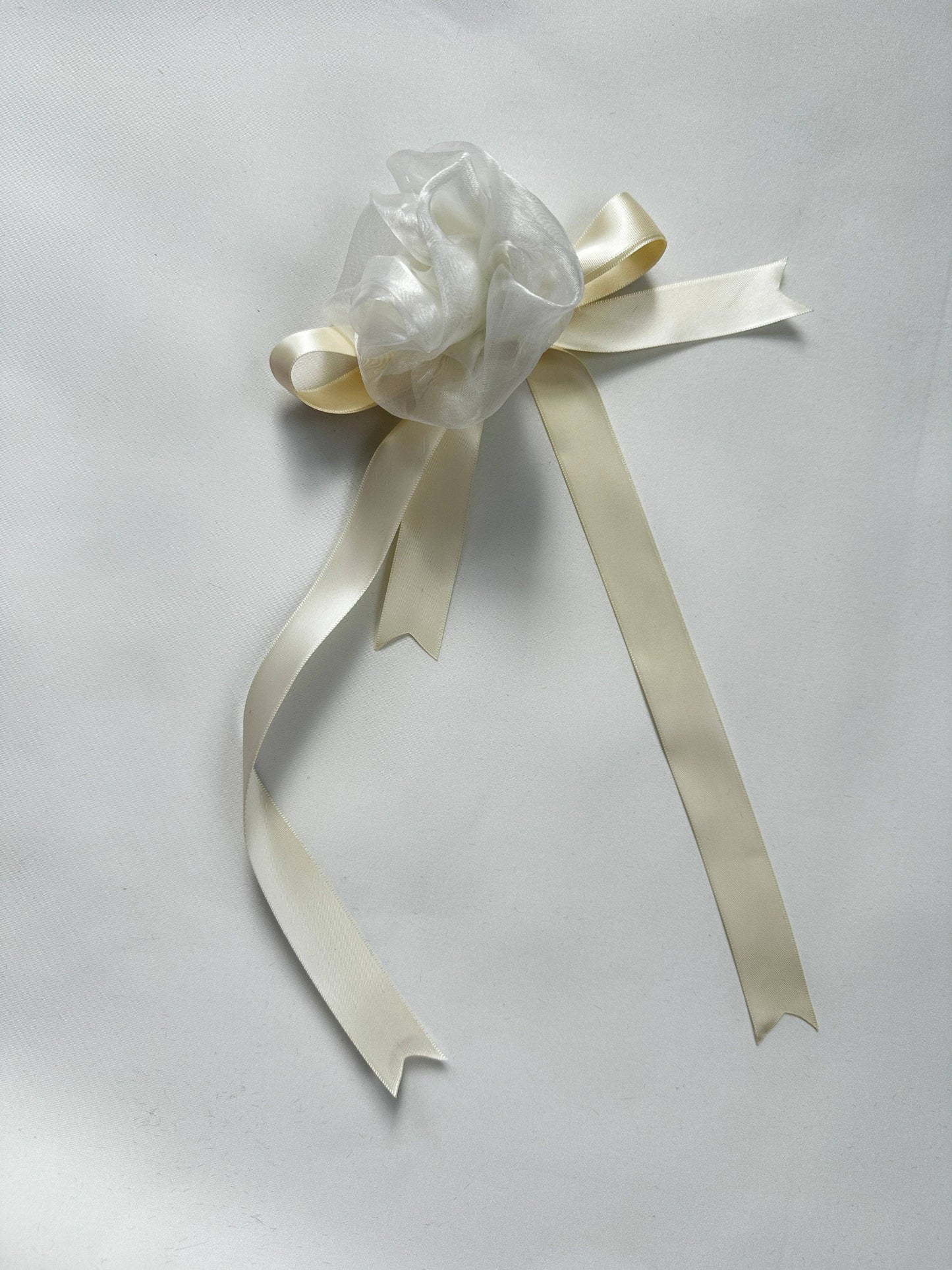 Room Shop: Simone Rose Pin - Ivory