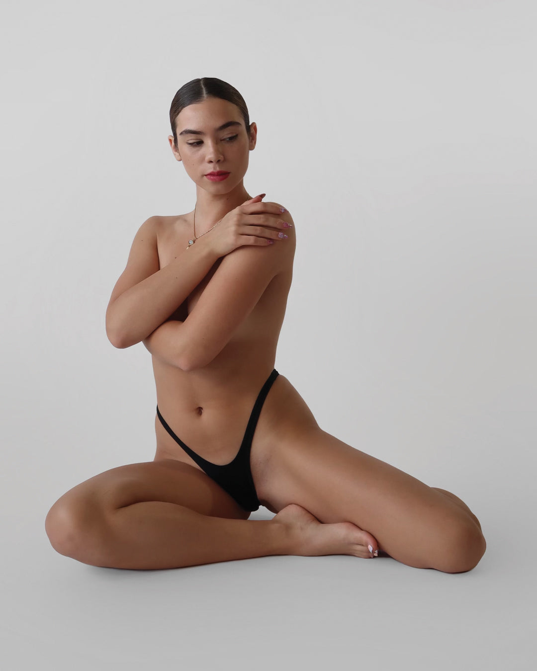 Cuccia: Soprano Bamboo Skinny Thong - Black