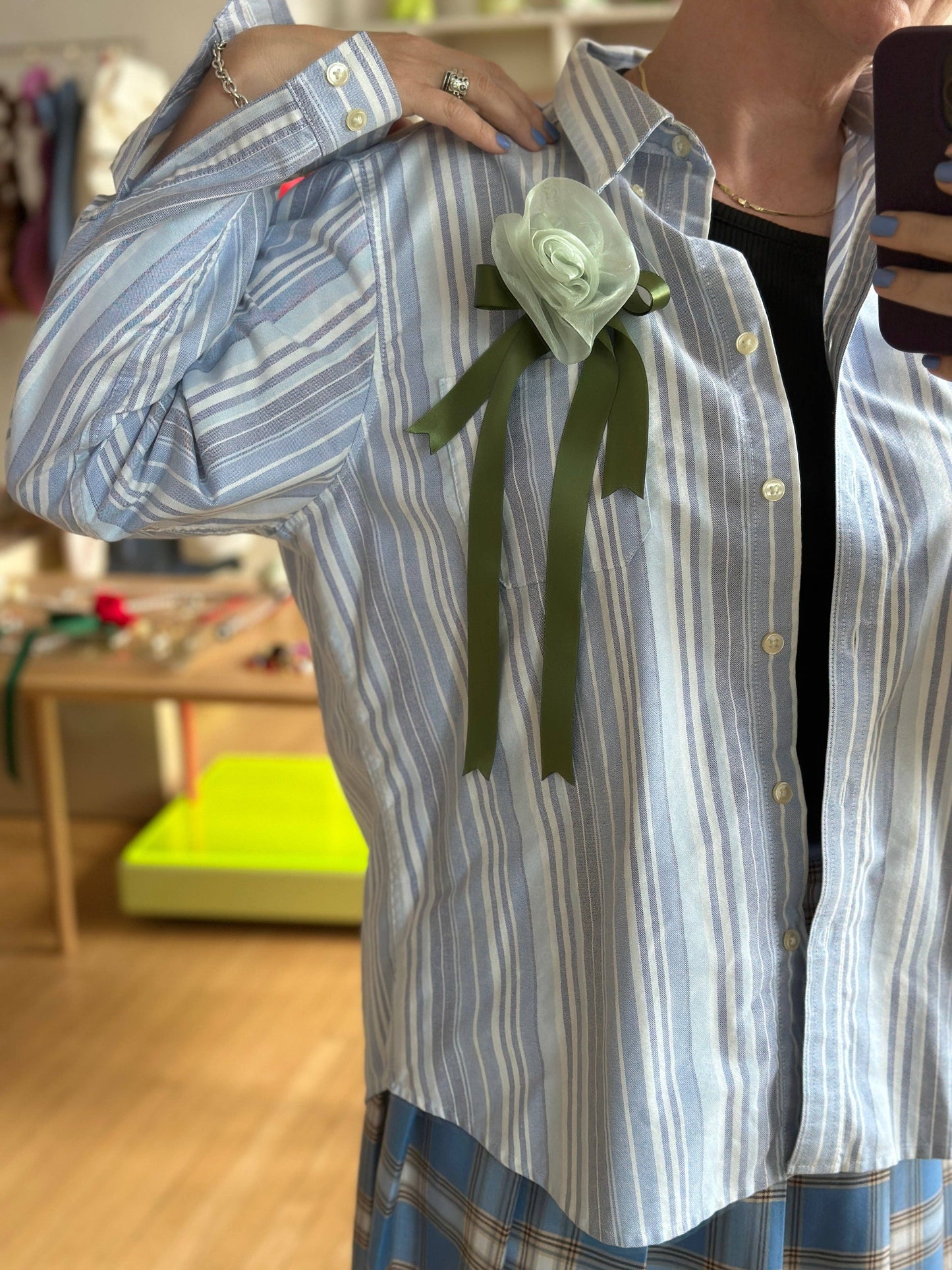 Room Shop: Simone Rose Pin - Red