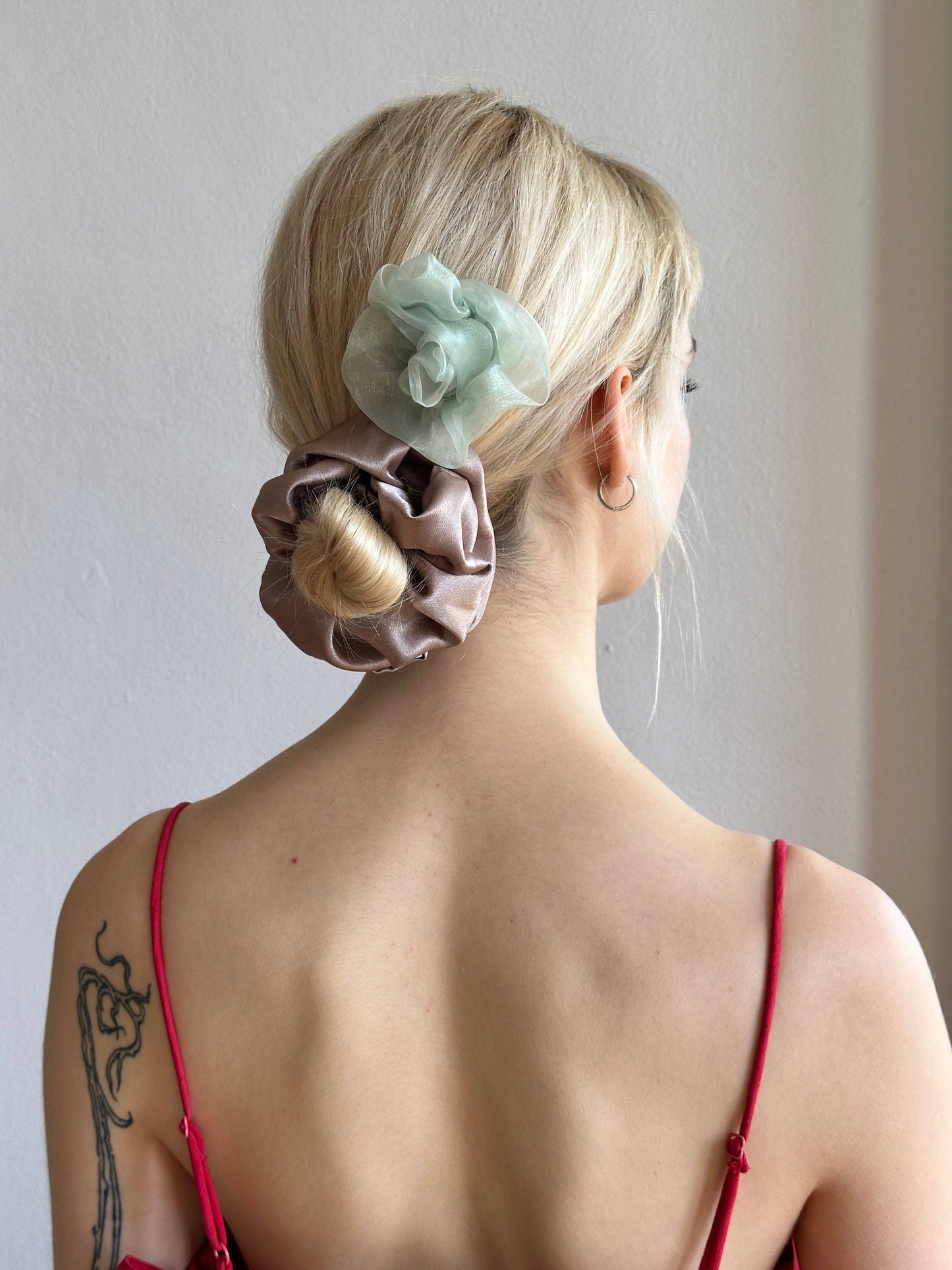 Room Shop: Rose Hair Pin - Red