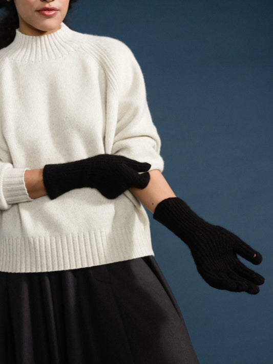 Hansel From Basel: Cashmere Ribbed Gloves - Black