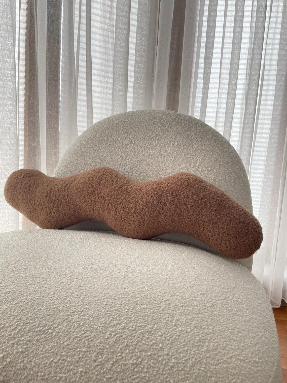 Belgin K.: Wavy Boucle Pillow