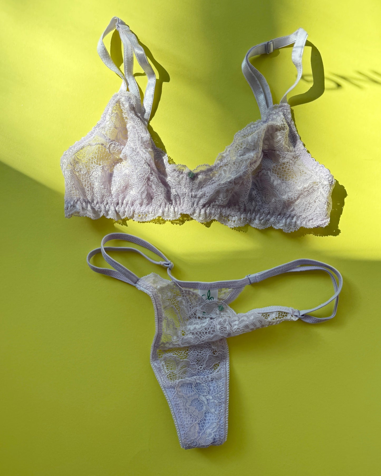 Clo: Fortuna Lace Adjustable String Thong - Lavender Fog