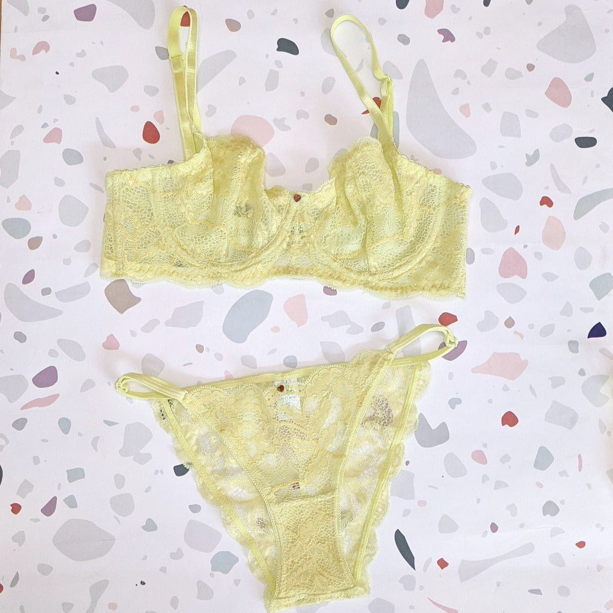 Clo: Fortuna Lace String Bikini - Lemonade